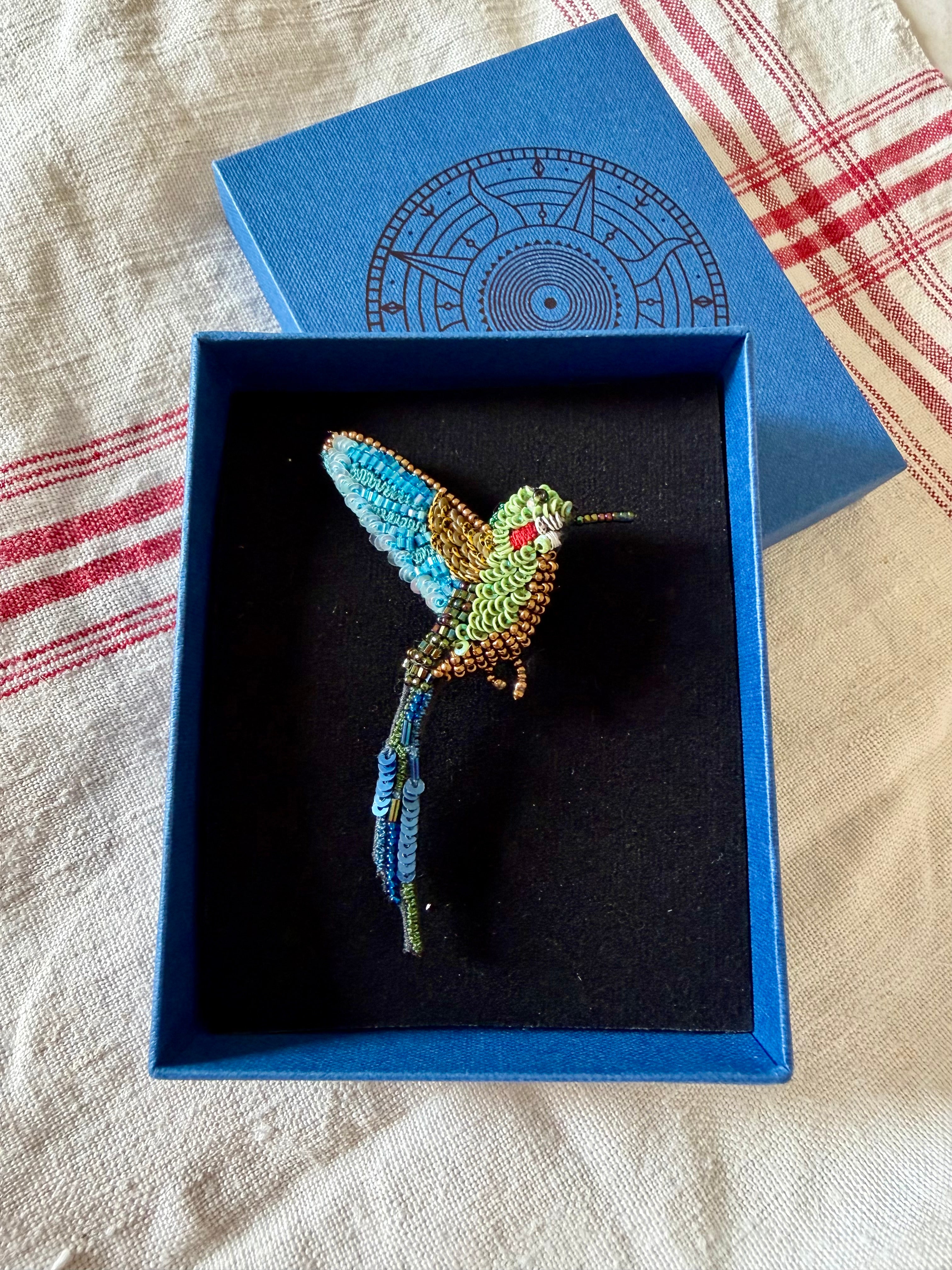 Tropical hummingbird brooch