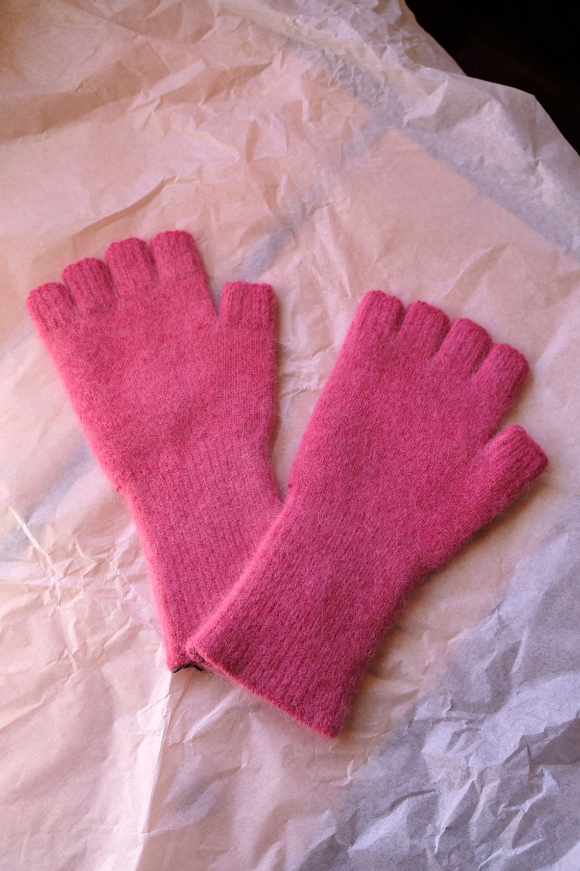 Angora/Lambswool Fingerless Gloves medium cuff - Fuchsia