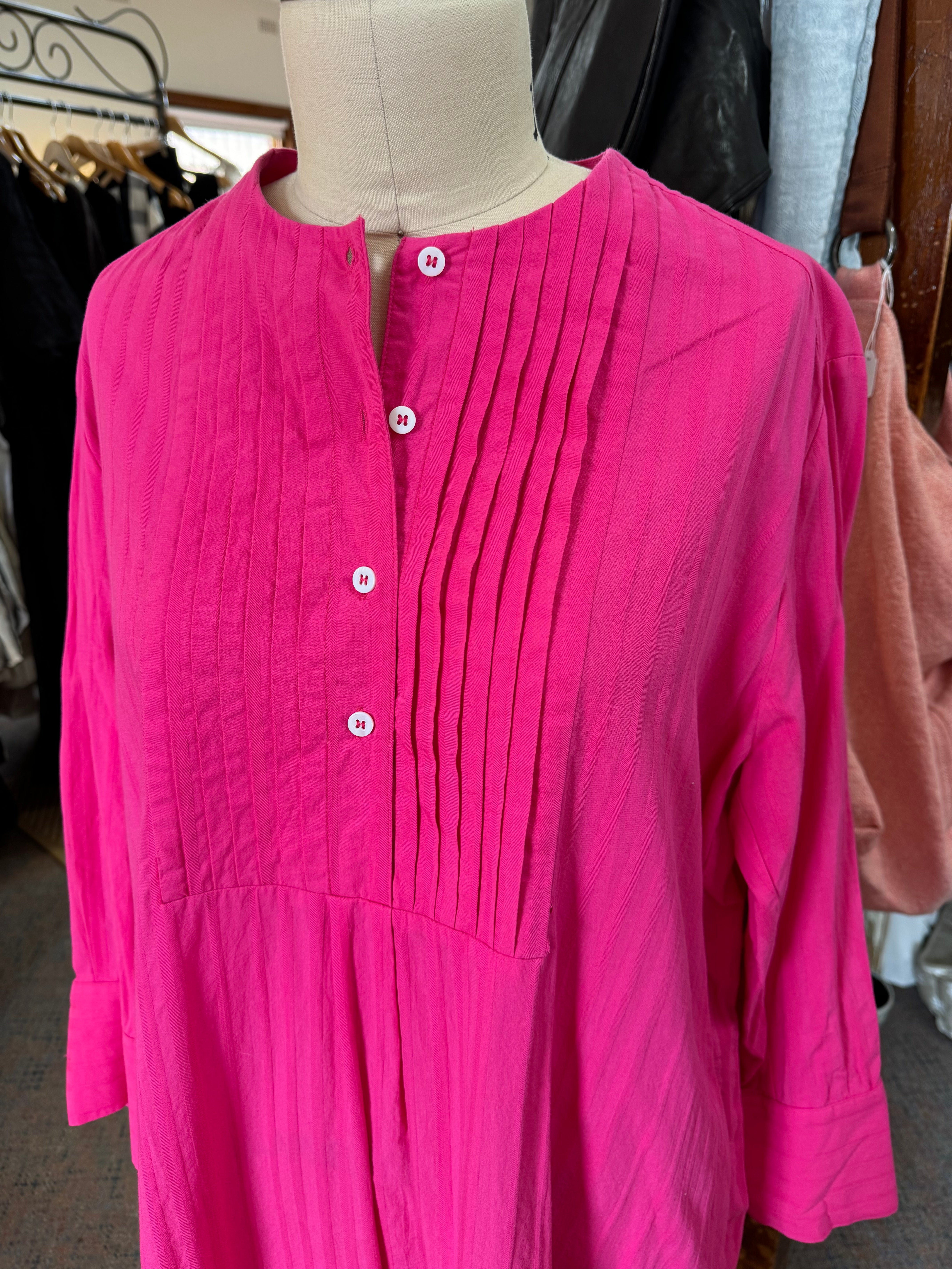 pre-loved Foemina hot pink cotton shirt dress
