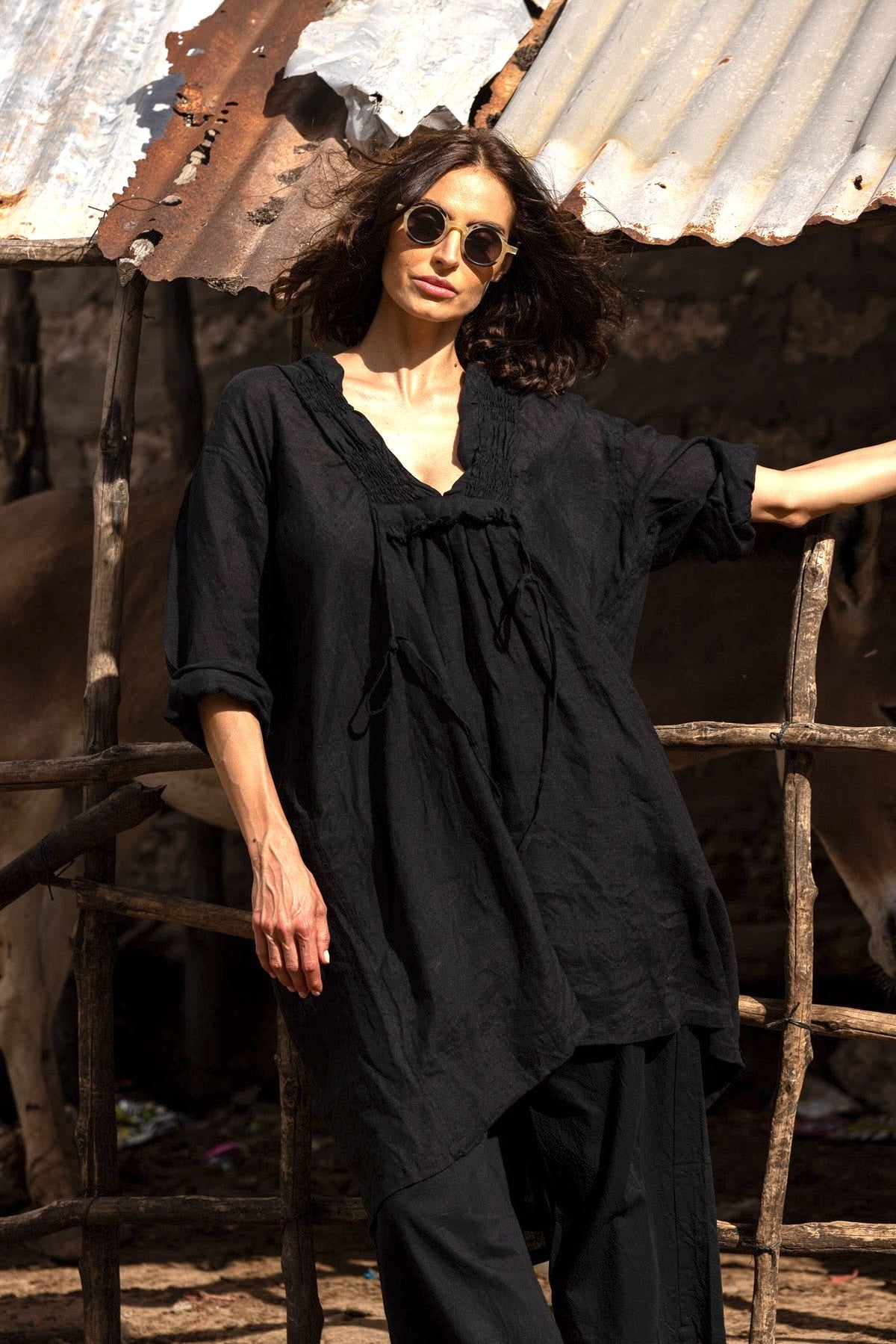 Nzuri Tunic - Linen - Black